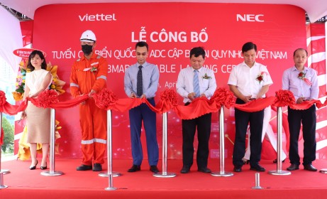 Viettel công bố cập bờ tuyến cáp ADC, băng thông lớn nhất Việt Nam