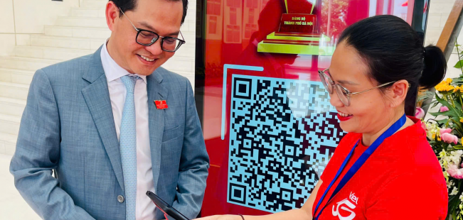 Viettel Solutions mang giải pháp iCabinet không giấy tới Hội nghị Đảng bộ TP Hà Nội lần thứ XVIII