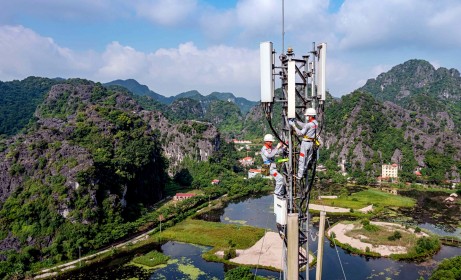 Viettel lần đầu công bố báo cáo phát triển bền vững  - dấu mốc hướng tới tương lai xanh trong kỷ nguyên số