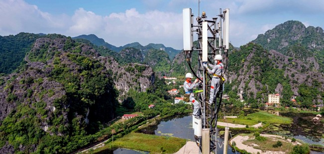 Viettel lần đầu công bố báo cáo phát triển bền vững  - dấu mốc hướng tới tương lai xanh trong kỷ nguyên số