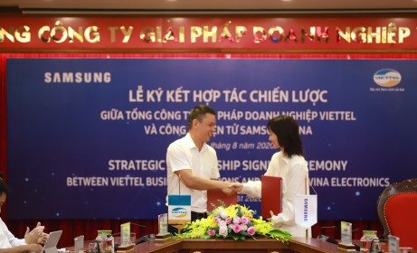 Viettel Business Solutions Corporation - Samsung Vina officially cooperated to deploy smart city solutions and online conferencing